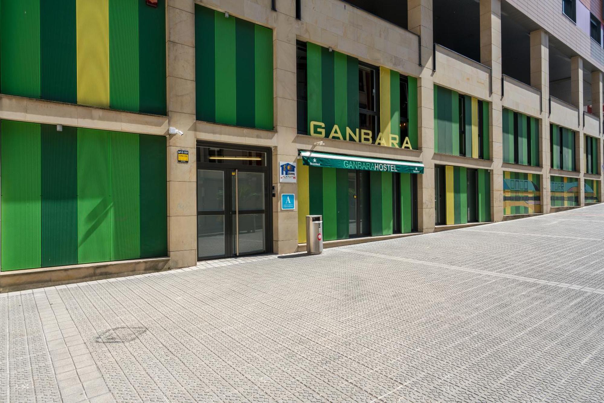 Ganbara Hostel - Self Check In Bilbao Bagian luar foto